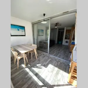 spacieux-studio-sur-le-port-de-hyeres.aixenprovencehotels.org/