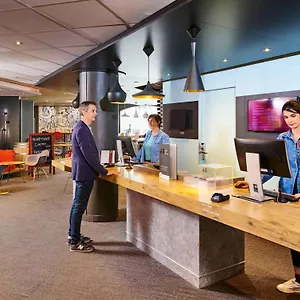 ibis-annecy-centre-vieille-ville.hotels-rhonealpes.com/