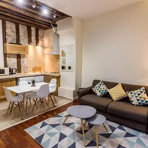 new-chic-flat-le-marais-place-des-vosges.fr-paris.fr/